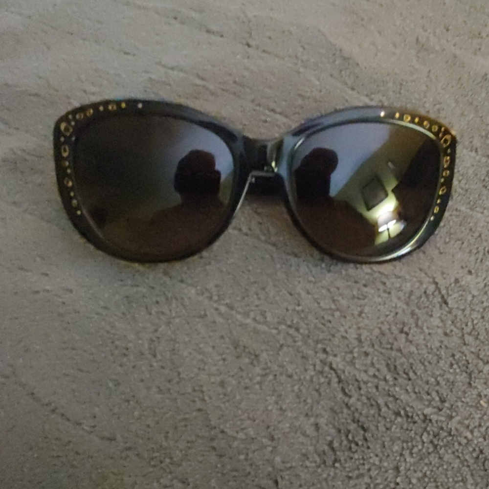 New Authentic Coach Sunglasses w/ Carrying Case